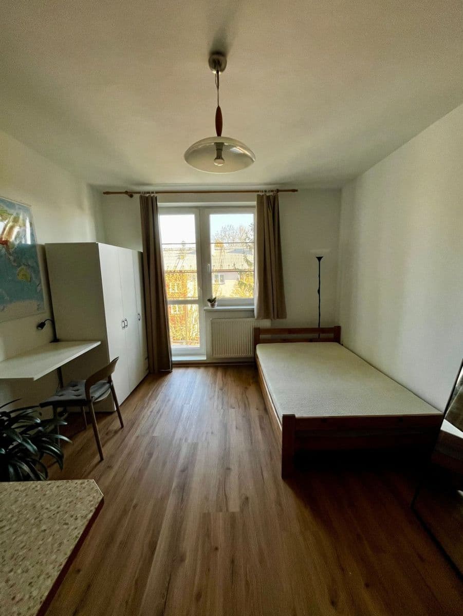 Pronájem bytu 1+kk 33 m², gen. Píky, Olomouc, Olomoucký kraj Pronájem bytu 1+kk 33 m², gen. Píky, Olomouc, Olomoucký kraj