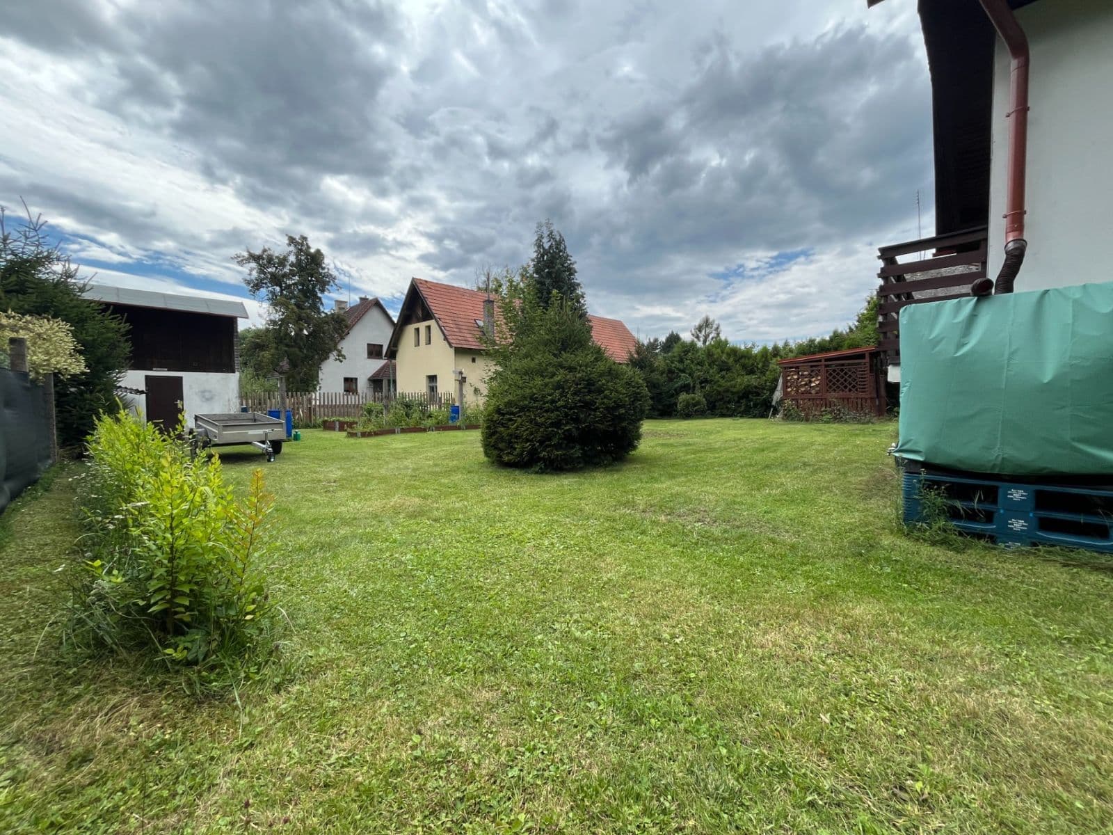 Prodej domu 112 m², pozemek 708 m², Hradečno, Středočeský kraj Prodej domu 112 m², pozemek 708 m², Hradečno, Středočeský kraj