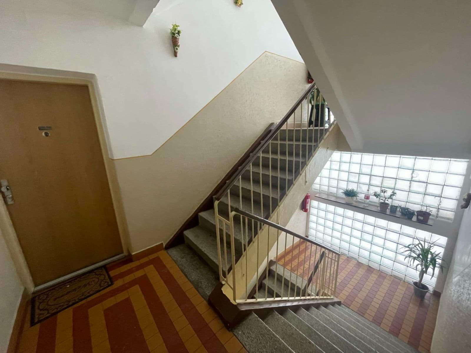Pronájem bytu 4+kk 64 m², J. A. Komenského, Meziboří, Ústecký kraj Pronájem bytu 4+kk 64 m², J. A. Komenského, Meziboří, Ústecký kraj