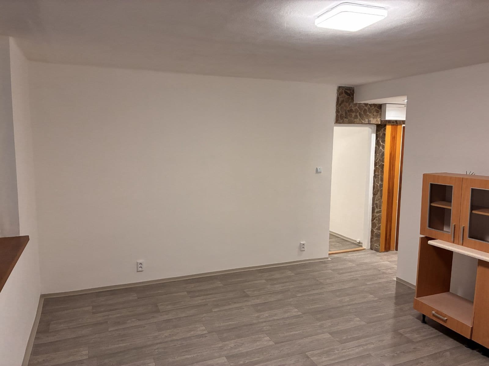 Pronájem bytu 4+kk 64 m², J. A. Komenského, Meziboří, Ústecký kraj Pronájem bytu 4+kk 64 m², J. A. Komenského, Meziboří, Ústecký kraj