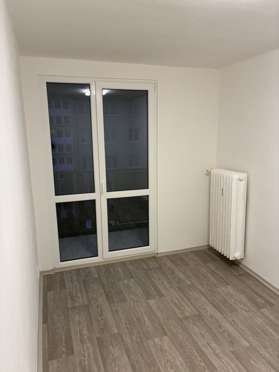 Pronájem bytu 4+kk 64 m², J. A. Komenského, Meziboří, Ústecký kraj Pronájem bytu 4+kk 64 m², J. A. Komenského, Meziboří, Ústecký kraj