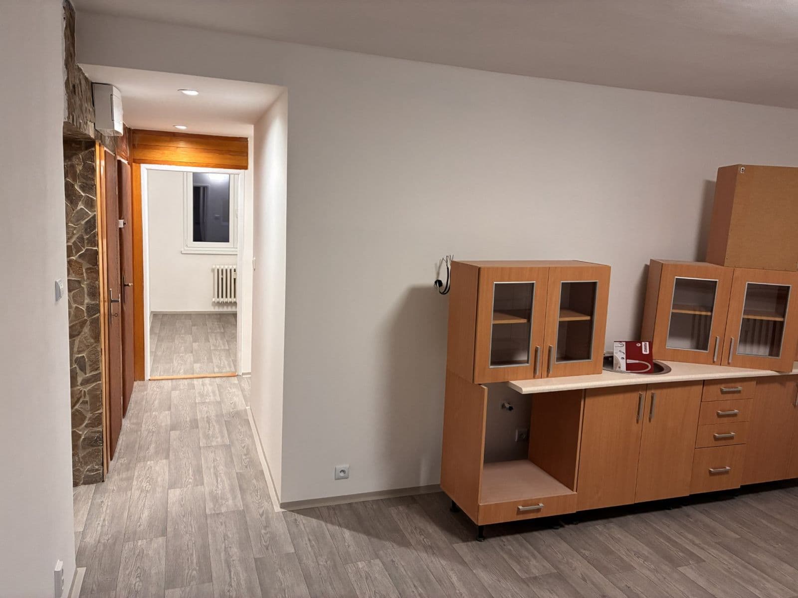 Pronájem bytu 4+kk 64 m², J. A. Komenského, Meziboří, Ústecký kraj Pronájem bytu 4+kk 64 m², J. A. Komenského, Meziboří, Ústecký kraj