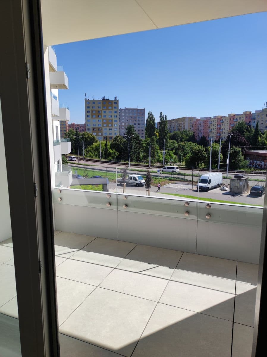 Pronájem bytu 1+kk 35 m², třída Generála Píky, Brno, Jihomoravský kraj Pronájem bytu 1+kk 35 m², třída Generála Píky, Brno, Jihomoravský kraj