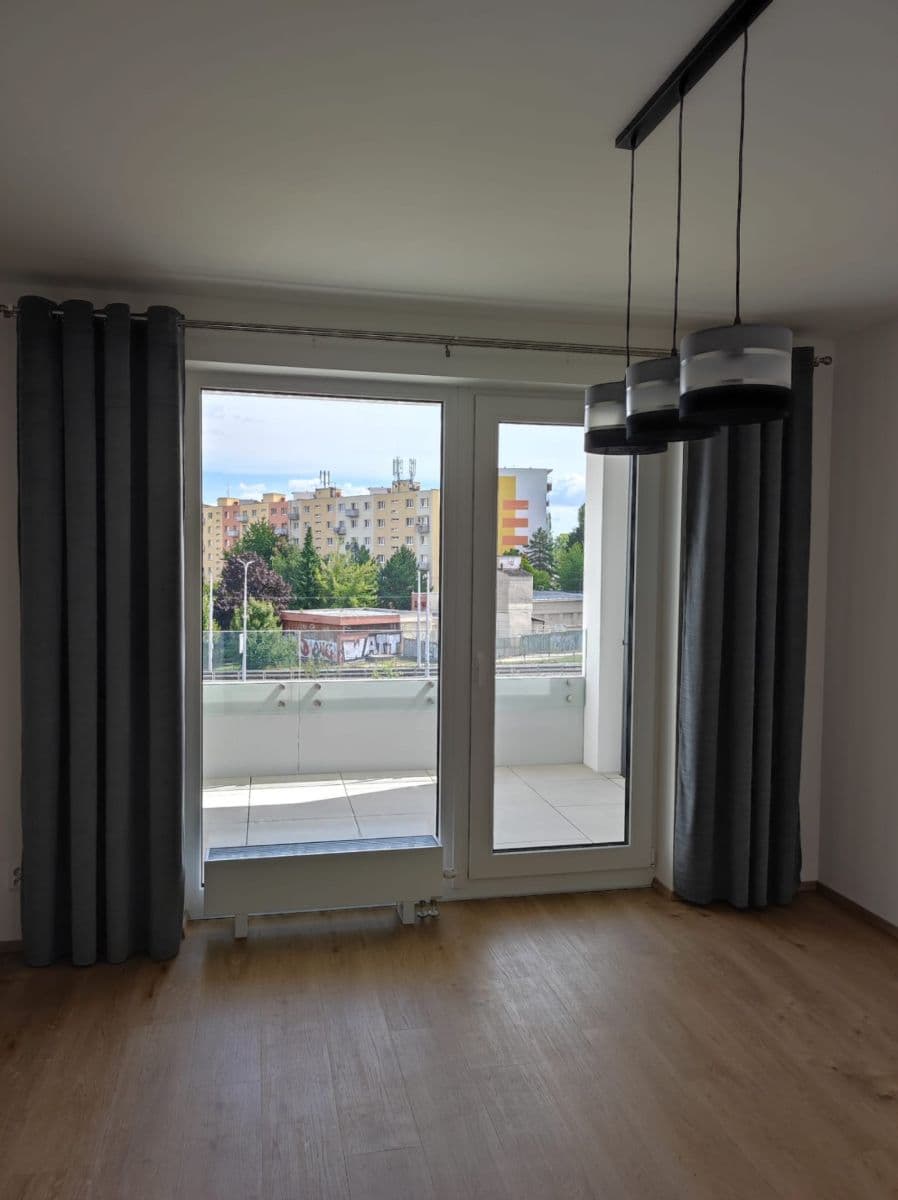 Pronájem bytu 1+kk 35 m², třída Generála Píky, Brno, Jihomoravský kraj Pronájem bytu 1+kk 35 m², třída Generála Píky, Brno, Jihomoravský kraj