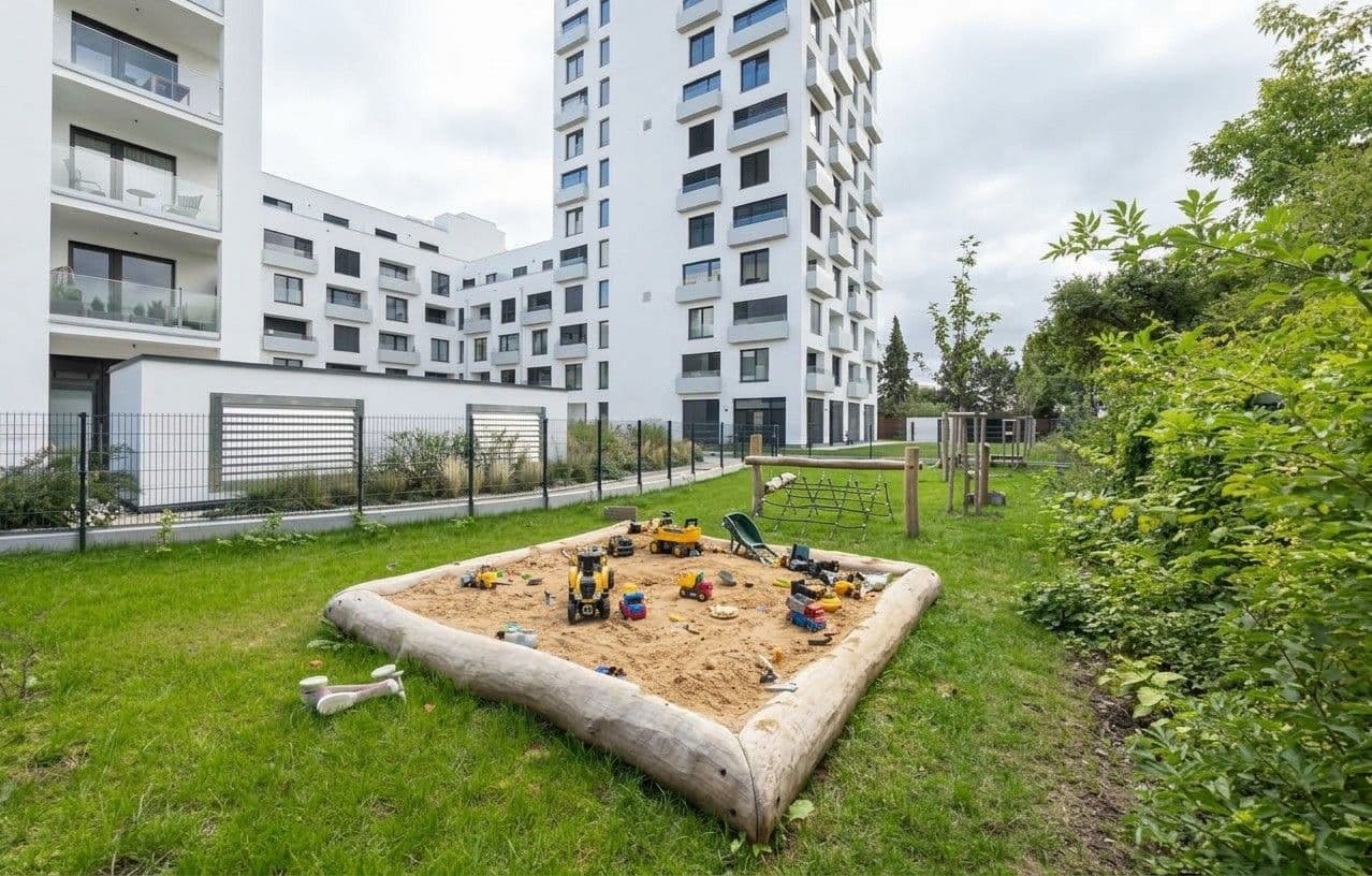 Pronájem bytu 1+kk 35 m², třída Generála Píky, Brno, Jihomoravský kraj Pronájem bytu 1+kk 35 m², třída Generála Píky, Brno, Jihomoravský kraj
