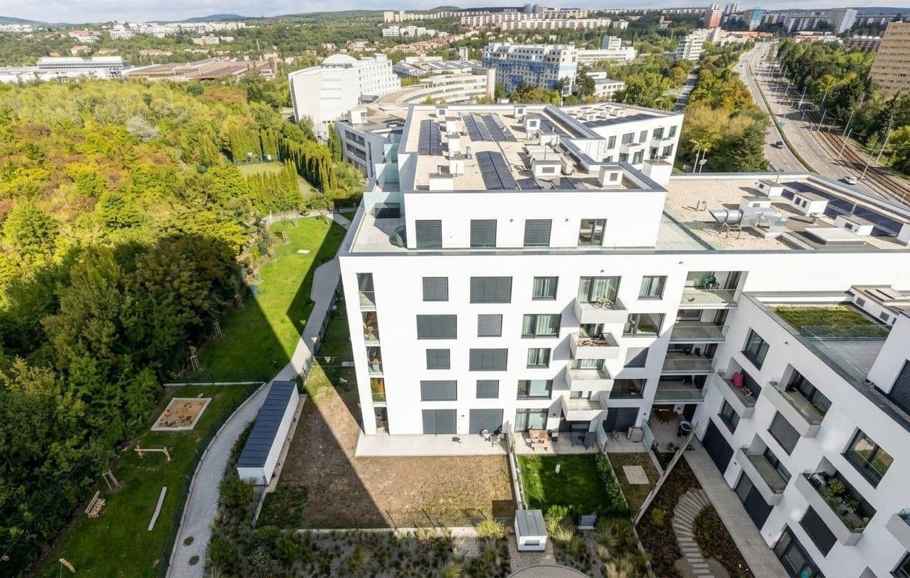 Pronájem bytu 1+kk 35 m², třída Generála Píky, Brno, Jihomoravský kraj Pronájem bytu 1+kk 35 m², třída Generála Píky, Brno, Jihomoravský kraj