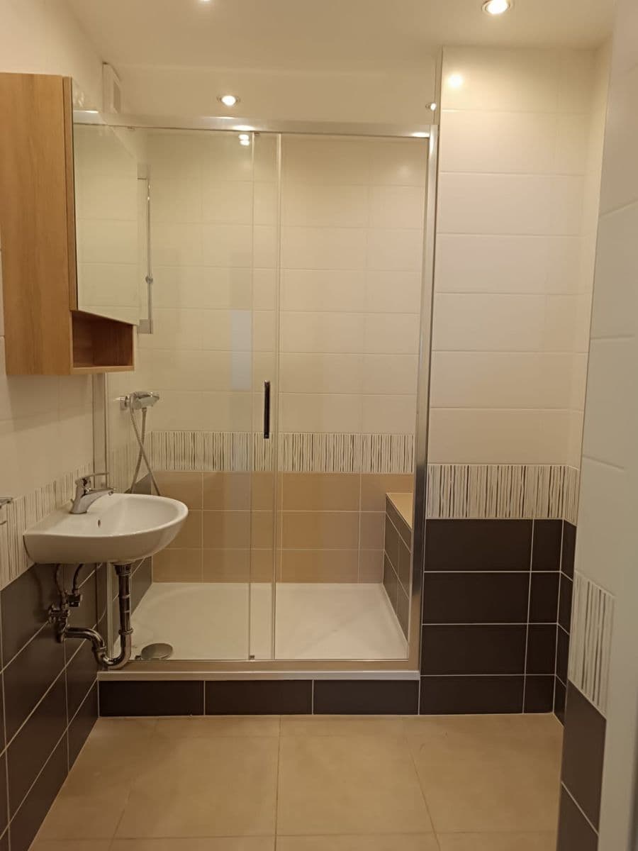 Pronájem bytu 3+1 77 m², Krosenská, Praha, Praha Pronájem bytu 3+1 77 m², Krosenská, Praha, Praha
