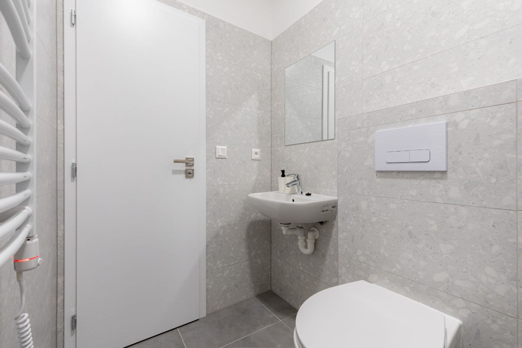 Pronájem bytu 2+1 40 m², Levická, Ružinov, Bratislavský kraj Pronájem bytu 2+1 40 m², Levická, Ružinov, Bratislavský kraj