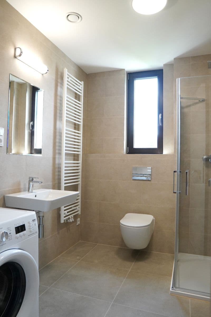 Pronájem bytu 1+kk 43 m², V Třešňovce, Praha, Praha Pronájem bytu 1+kk 43 m², V Třešňovce, Praha, Praha