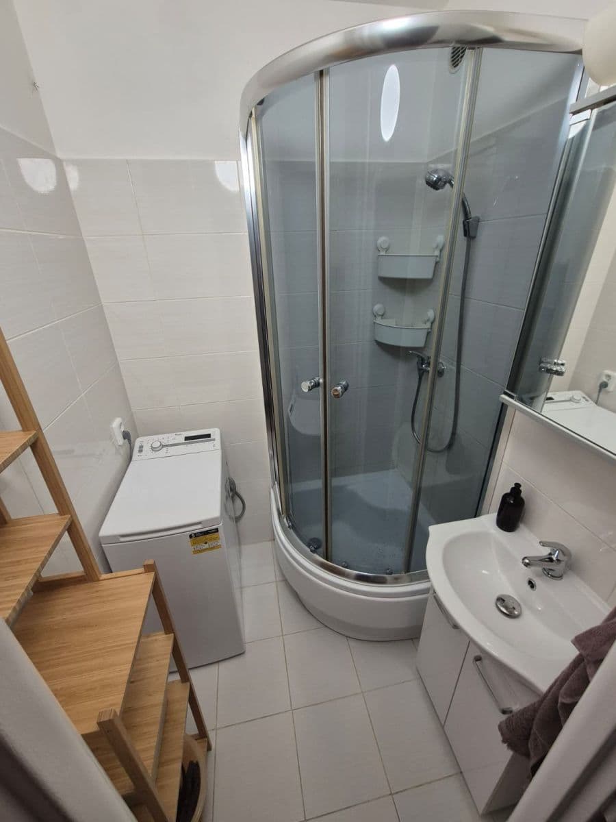 Pronájem bytu 51 m², Výškovická, Ostrava, Moravskoslezský kraj Pronájem bytu 51 m², Výškovická, Ostrava, Moravskoslezský kraj