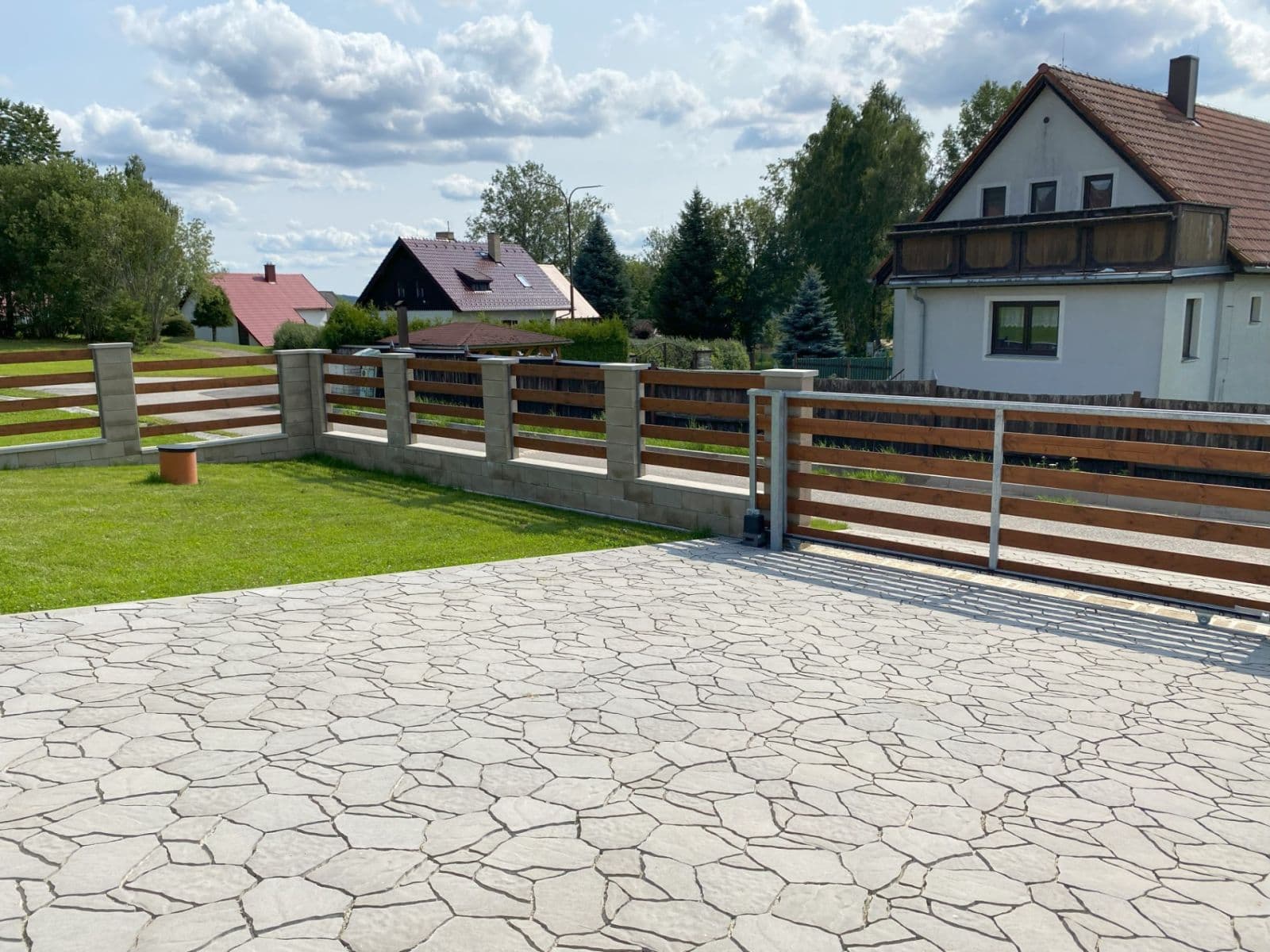 Prodej domu 153 m², pozemek 650 m², Horní Planá, Jihočeský kraj Prodej domu 153 m², pozemek 650 m², Horní Planá, Jihočeský kraj