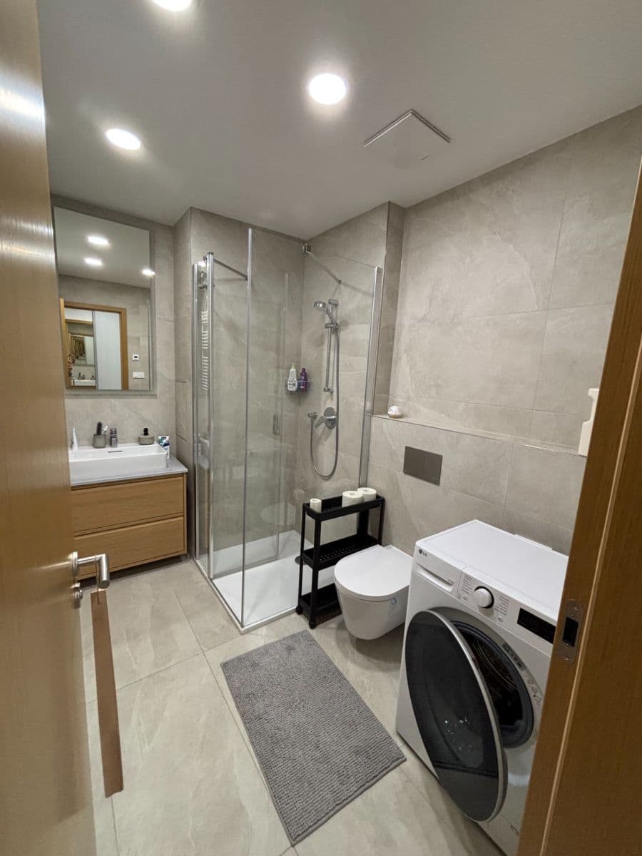 Pronájem bytu 1+kk 33 m², Vladimíra Kobranova, Praha, Praha Pronájem bytu 1+kk 33 m², Vladimíra Kobranova, Praha, Praha