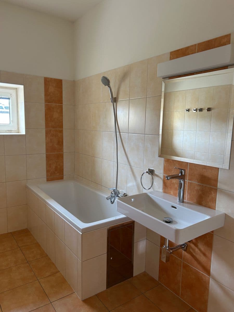 Pronájem bytu 3+kk 93 m², Krucemburk, Kraj Vysočina Pronájem bytu 3+kk 93 m², Krucemburk, Kraj Vysočina