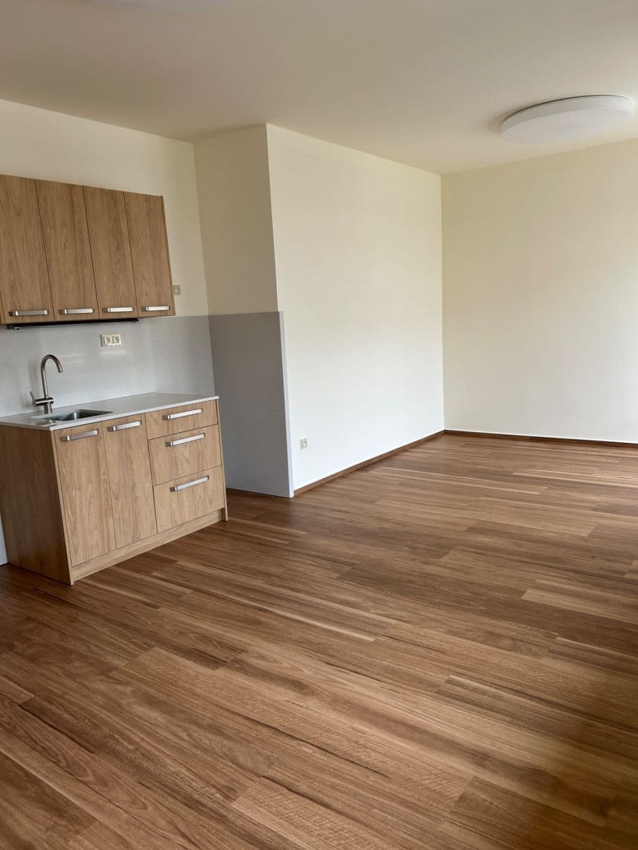 Pronájem bytu 3+kk 79 m², Krucemburk, Kraj Vysočina Pronájem bytu 3+kk 79 m², Krucemburk, Kraj Vysočina