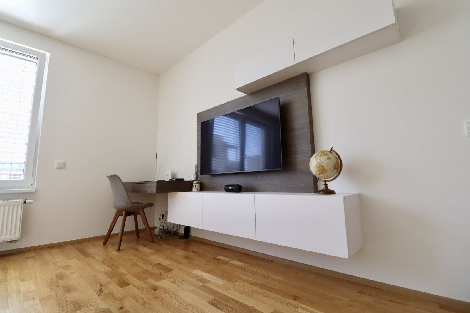 Pronájem bytu 3+kk 74 m², Škvorecká, Úvaly, Středočeský kraj Pronájem bytu 3+kk 74 m², Škvorecká, Úvaly, Středočeský kraj