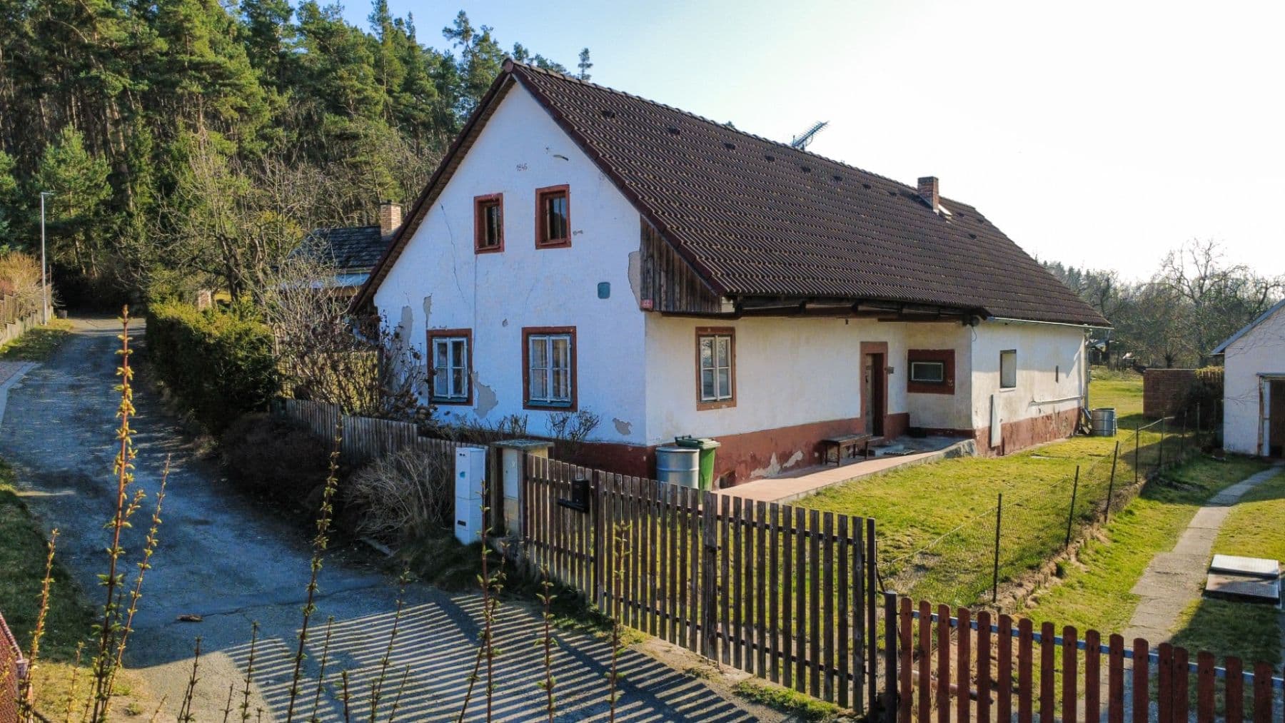 Prodej chaty, chalupy 92 m², pozemek 1.114 m², Mnichovo Hradiště, Středočeský kraj Prodej chaty, chalupy 92 m², pozemek 1.114 m², Mnichovo Hradiště, Středočeský kraj