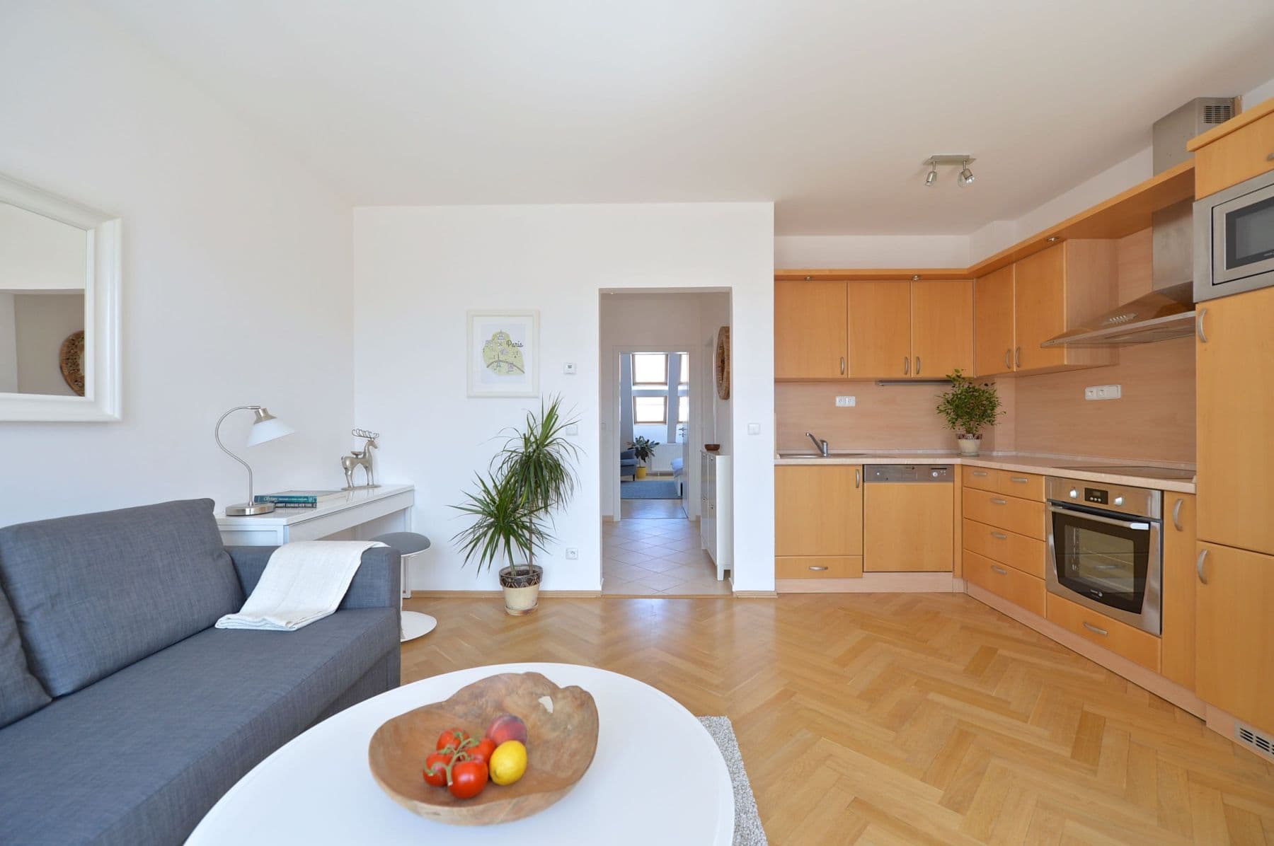 Pronájem bytu 57 m², Varšavská, Praha, Praha Pronájem bytu 57 m², Varšavská, Praha, Praha