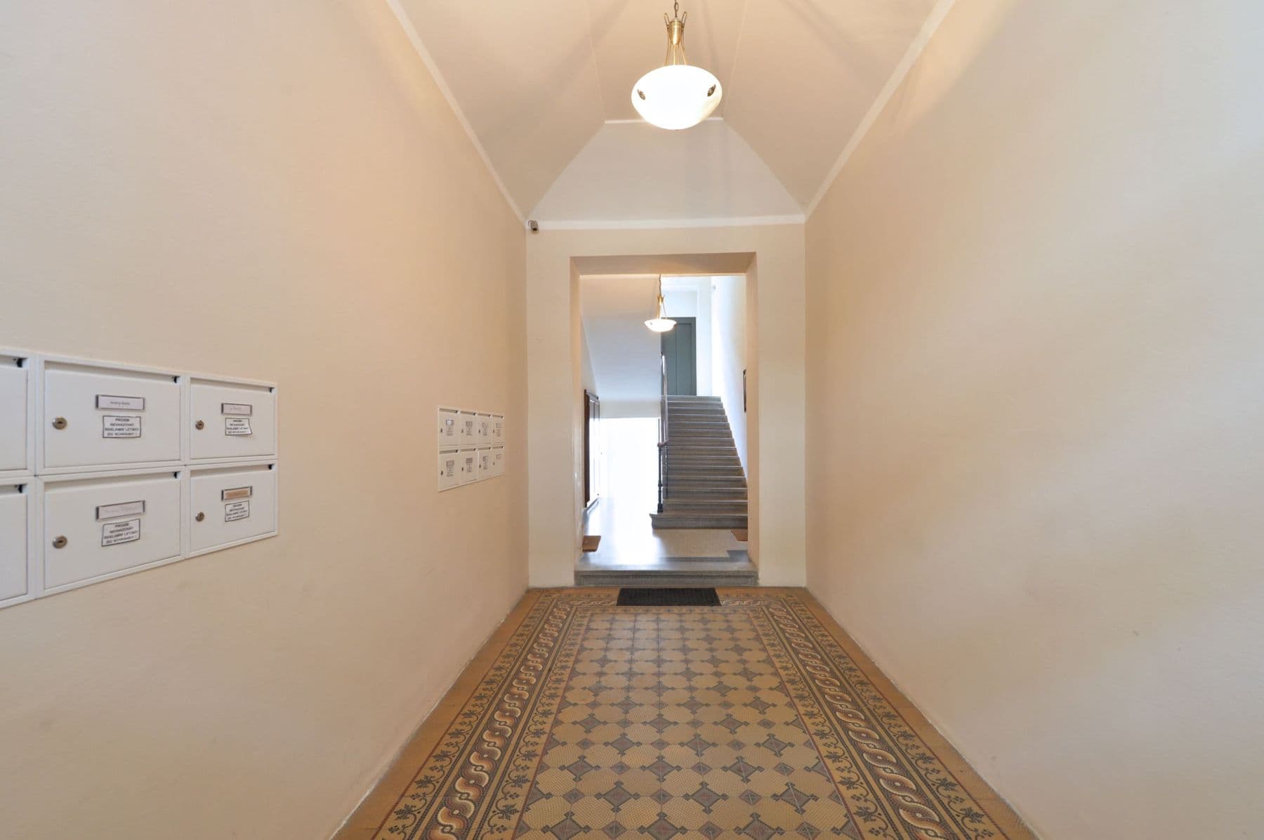 Pronájem bytu 57 m², Varšavská, Praha, Praha Pronájem bytu 57 m², Varšavská, Praha, Praha