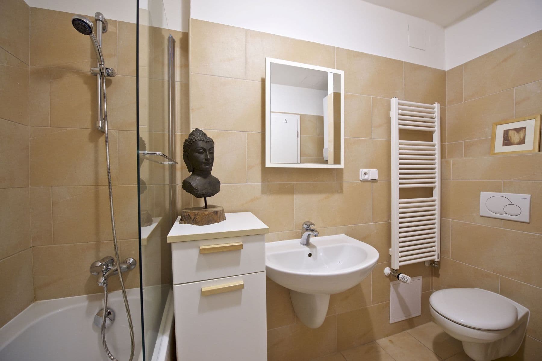 Pronájem bytu 57 m², Varšavská, Praha, Praha Pronájem bytu 57 m², Varšavská, Praha, Praha