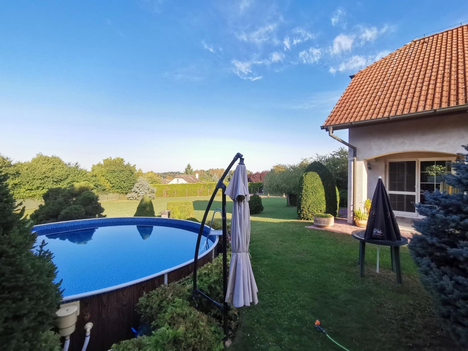 Prodej domu 282 m², pozemek 3.345 m², Přerov nad Labem, Středočeský kraj Prodej domu 282 m², pozemek 3.345 m², Přerov nad Labem, Středočeský kraj