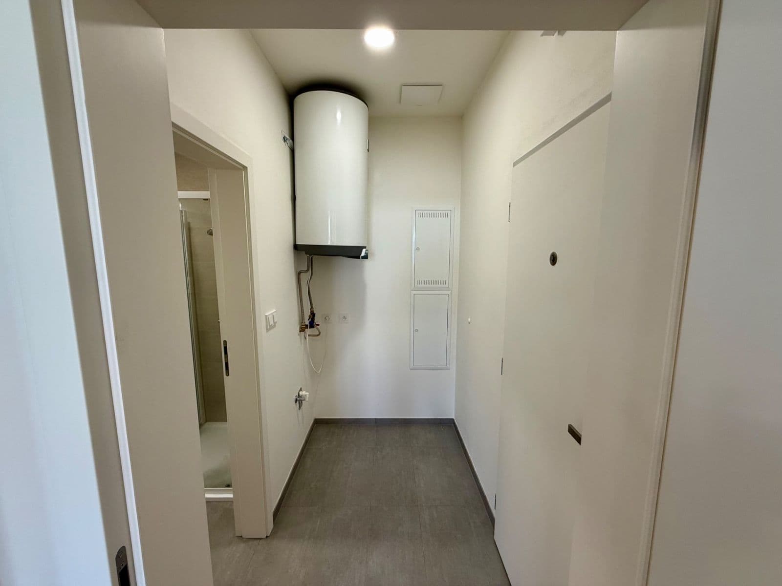 Pronájem bytu 1+kk 24 m², Pod Rybníkem, Praha, Praha Pronájem bytu 1+kk 24 m², Pod Rybníkem, Praha, Praha