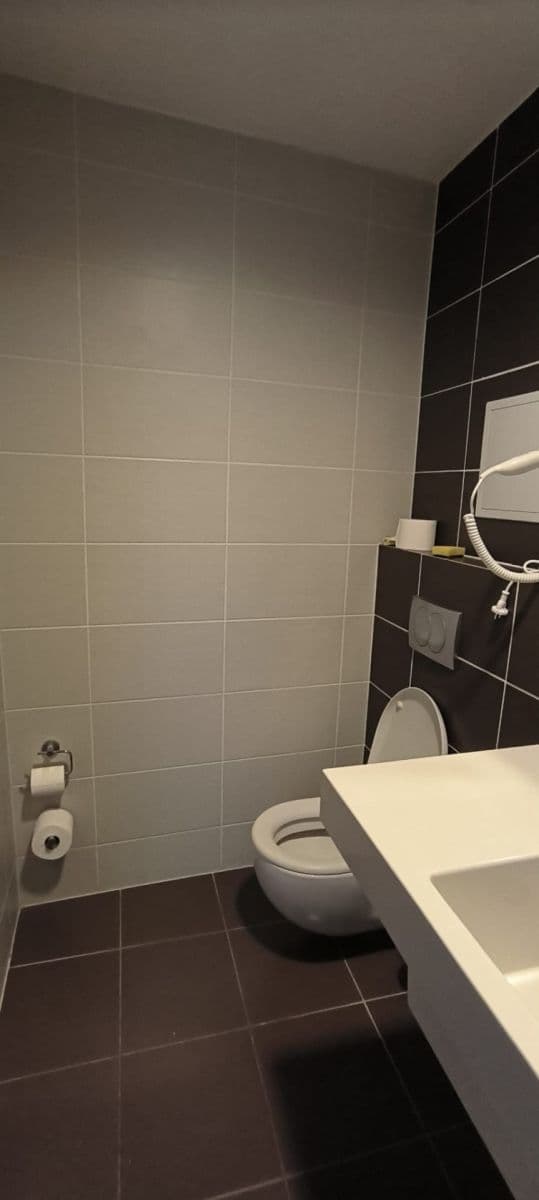 Pronájem bytu 1+kk 30 m², Suchdolské náměstí, Praha, Praha Pronájem bytu 1+kk 30 m², Suchdolské náměstí, Praha, Praha