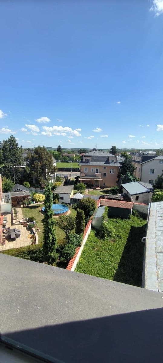 Pronájem bytu 1+kk 30 m², Suchdolské náměstí, Praha, Praha Pronájem bytu 1+kk 30 m², Suchdolské náměstí, Praha, Praha