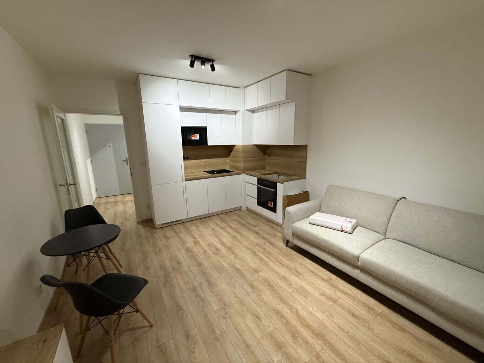 Pronájem bytu 1+kk 28 m², Spolková, Brno, Jihomoravský kraj Pronájem bytu 1+kk 28 m², Spolková, Brno, Jihomoravský kraj