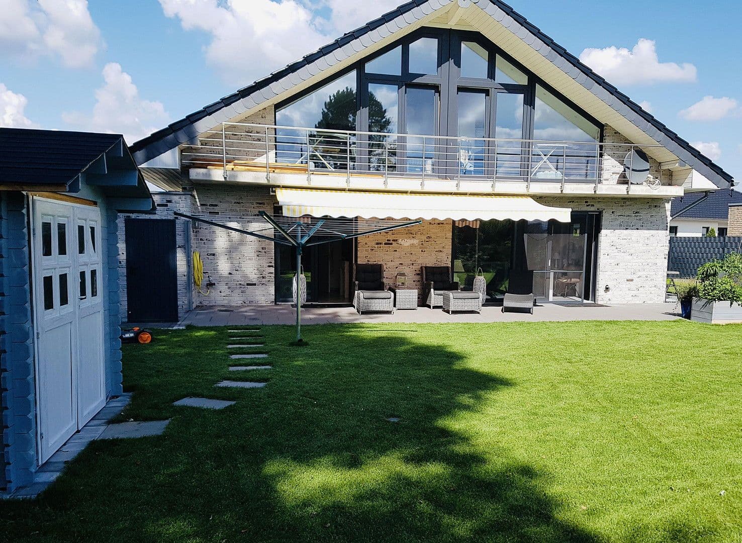 Prodej domu 220 m², pozemek 500 m², Wegberg, Severní Porýní-Vestfálsko Prodej domu 220 m², pozemek 500 m², Wegberg, Severní Porýní-Vestfálsko