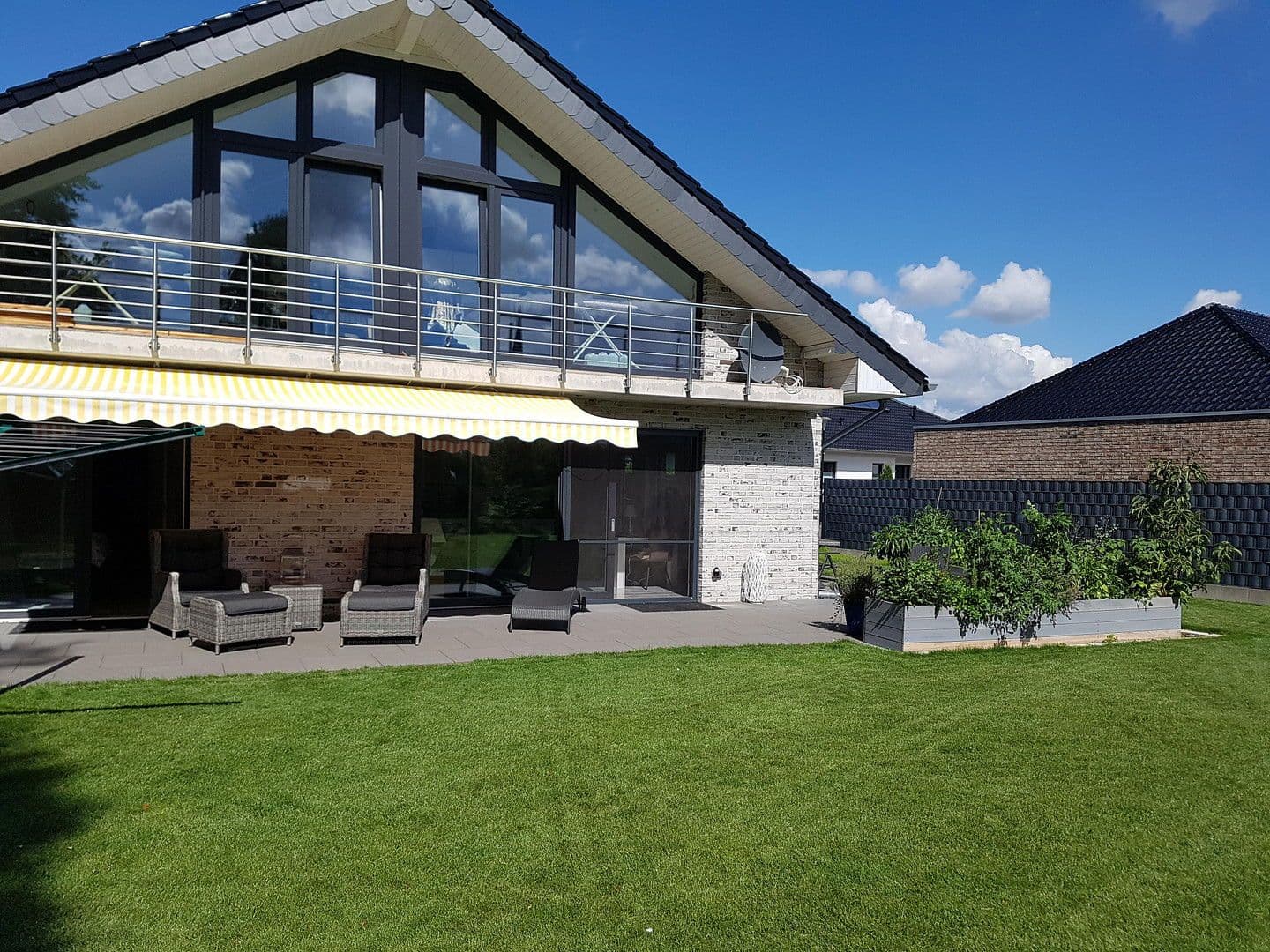 Prodej domu 220 m², pozemek 500 m², Wegberg, Severní Porýní-Vestfálsko Prodej domu 220 m², pozemek 500 m², Wegberg, Severní Porýní-Vestfálsko