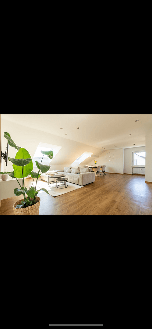 Prodej domu 283 m², pozemek 570 m², Rimpar, Bavorsko Prodej domu 283 m², pozemek 570 m², Rimpar, Bavorsko