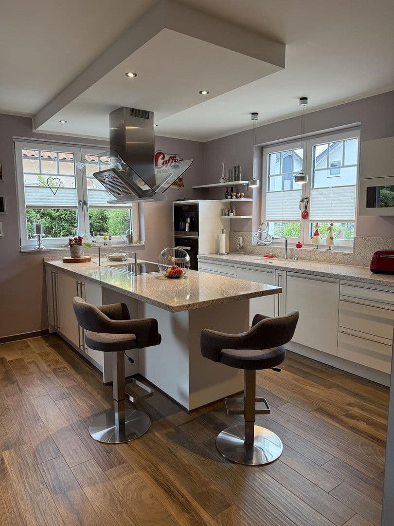 Prodej domu 190 m², pozemek 621 m², Kerpen, Severní Porýní-Vestfálsko Prodej domu 190 m², pozemek 621 m², Kerpen, Severní Porýní-Vestfálsko