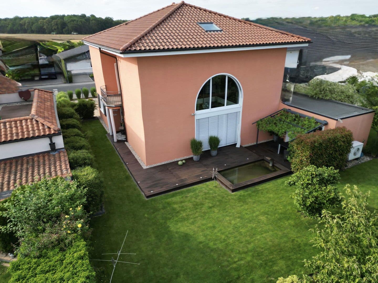 Prodej domu 190 m², pozemek 621 m², Kerpen, Severní Porýní-Vestfálsko Prodej domu 190 m², pozemek 621 m², Kerpen, Severní Porýní-Vestfálsko