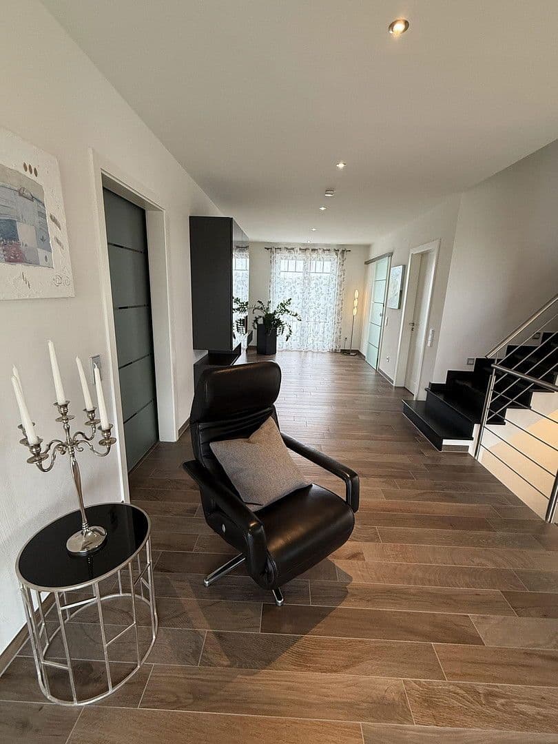 Prodej domu 190 m², pozemek 621 m², Kerpen, Severní Porýní-Vestfálsko Prodej domu 190 m², pozemek 621 m², Kerpen, Severní Porýní-Vestfálsko