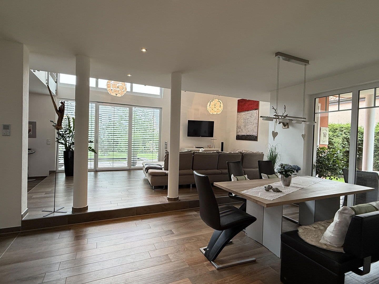 Prodej domu 190 m², pozemek 621 m², Kerpen, Severní Porýní-Vestfálsko Prodej domu 190 m², pozemek 621 m², Kerpen, Severní Porýní-Vestfálsko