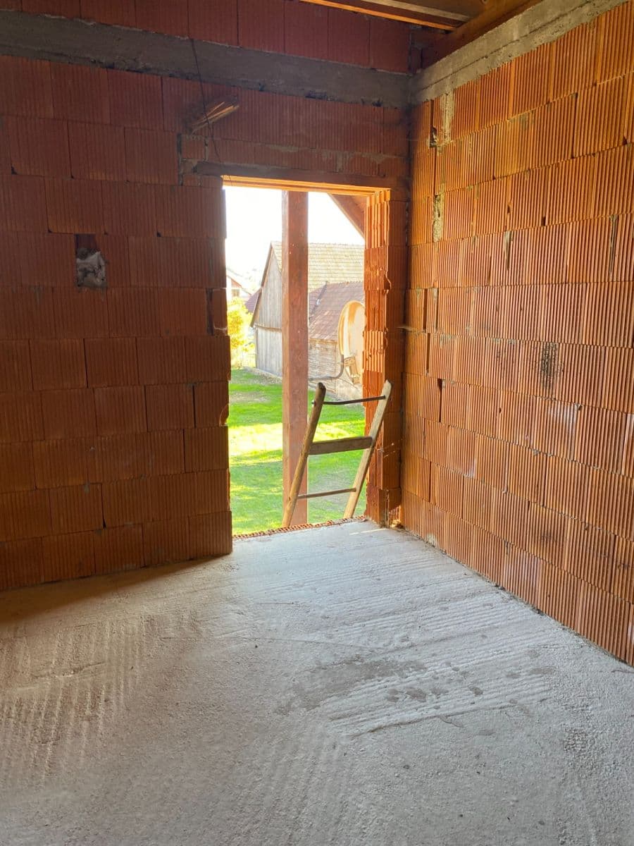 Prodej domu 210 m², pozemek 1.400 m², Bobrovec, Žilinský kraj Prodej domu 210 m², pozemek 1.400 m², Bobrovec, Žilinský kraj