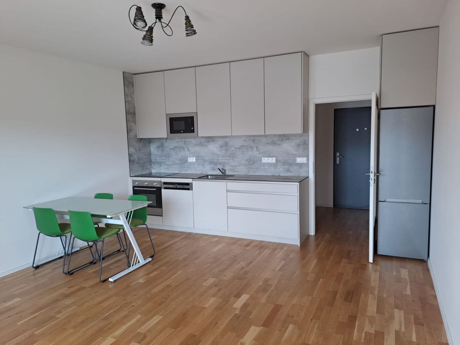 Pronájem bytu 1+kk 35 m², Plzeňská, Praha, Praha Pronájem bytu 1+kk 35 m², Plzeňská, Praha, Praha