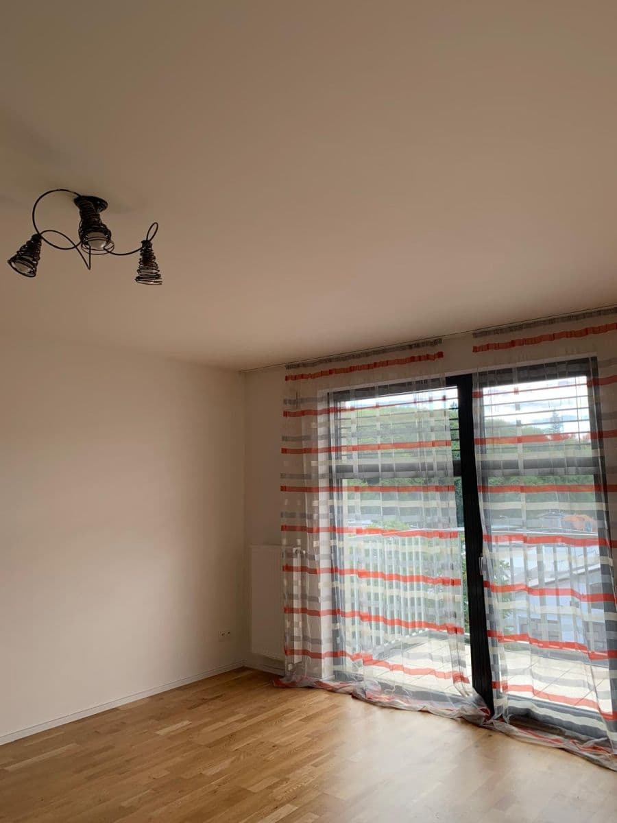 Pronájem bytu 1+kk 35 m², Plzeňská, Praha, Praha Pronájem bytu 1+kk 35 m², Plzeňská, Praha, Praha