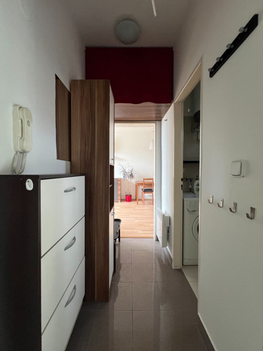 Pronájem bytu 1+kk 55 m², Pod Homolkou, Praha, Praha Pronájem bytu 1+kk 55 m², Pod Homolkou, Praha, Praha
