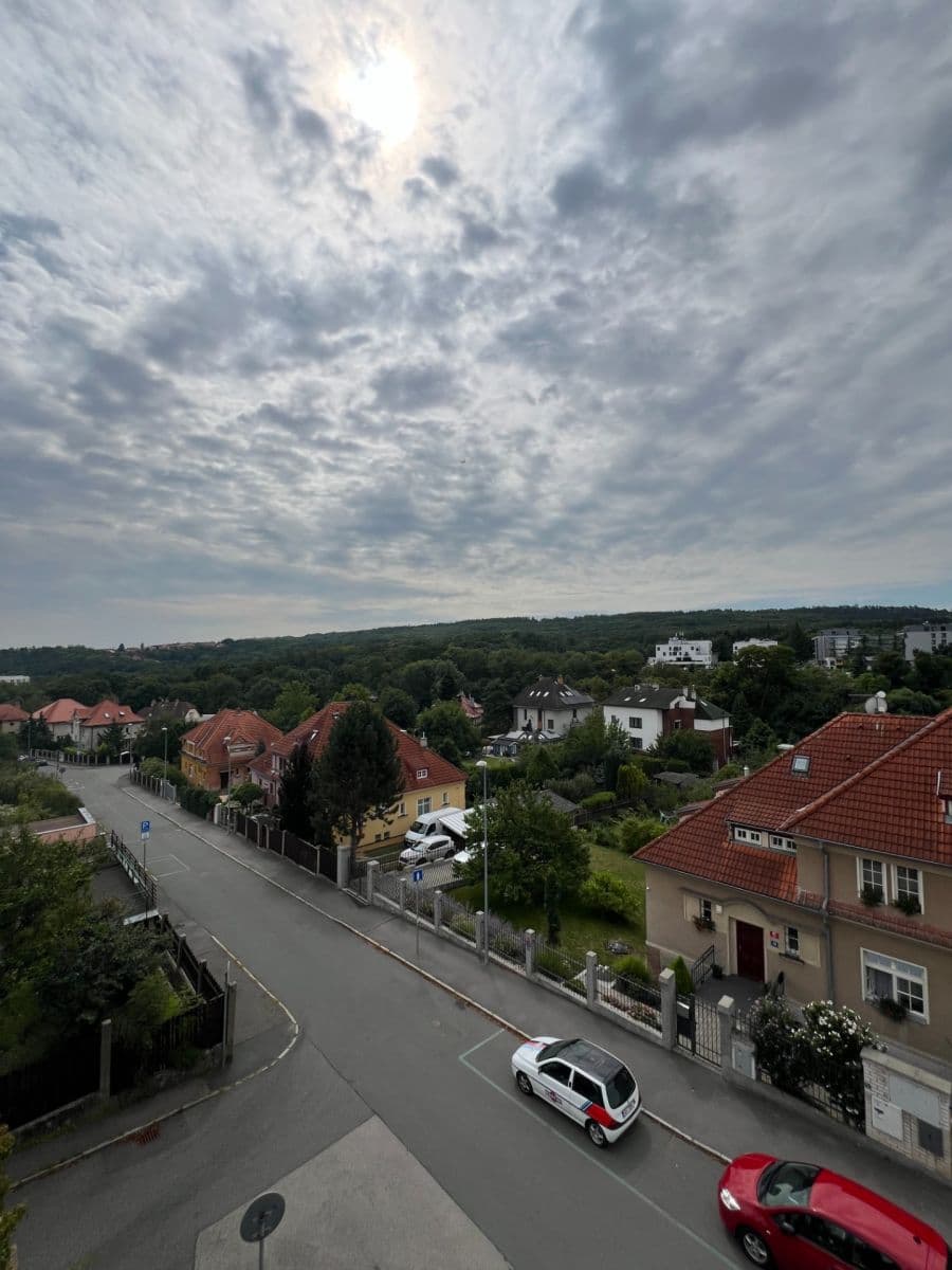 Pronájem bytu 1+kk 55 m², Pod Homolkou, Praha, Praha Pronájem bytu 1+kk 55 m², Pod Homolkou, Praha, Praha