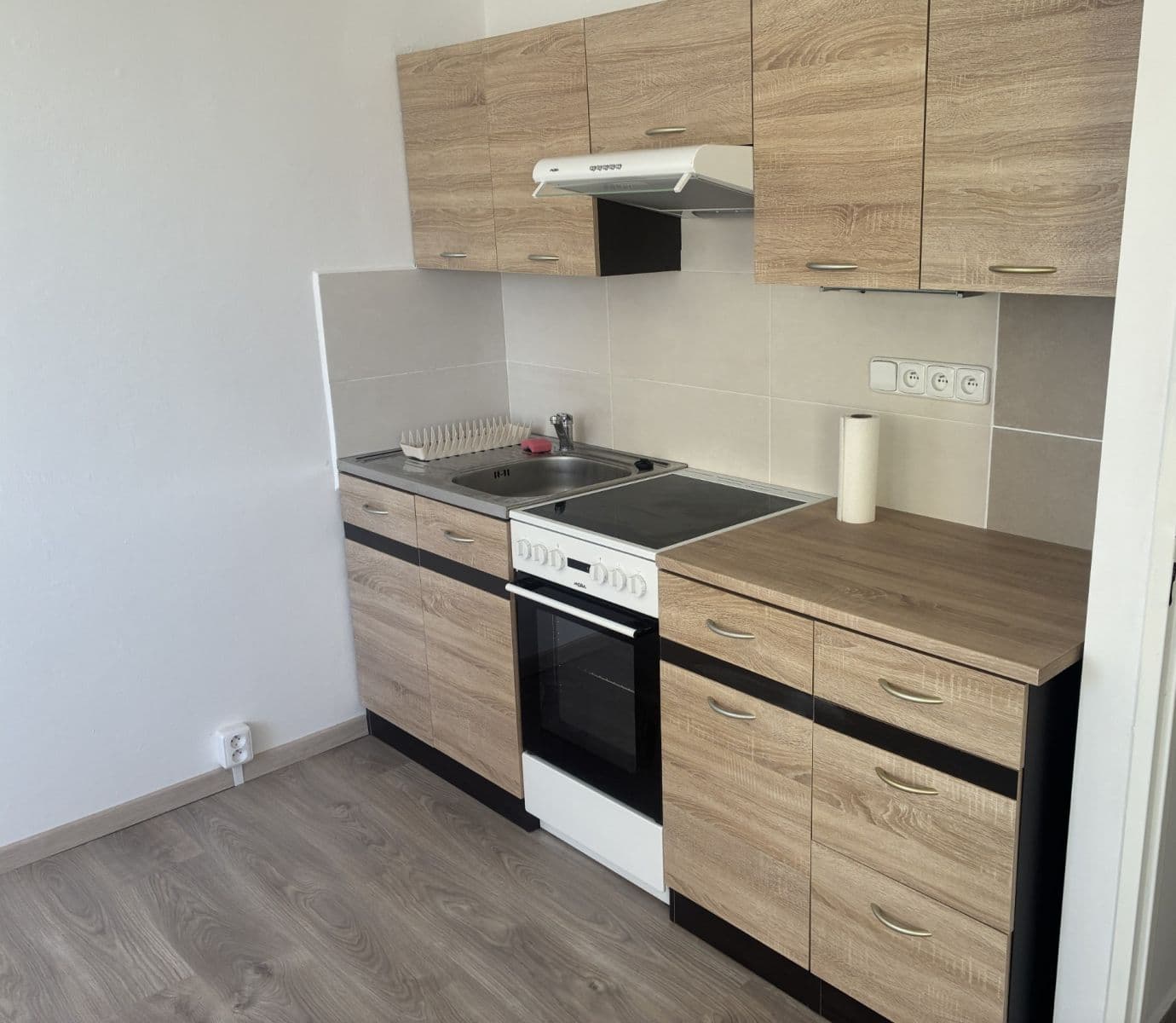 Pronájem bytu 2+kk 35 m², Zahradní, Bohušovice nad Ohří, Ústecký kraj Pronájem bytu 2+kk 35 m², Zahradní, Bohušovice nad Ohří, Ústecký kraj
