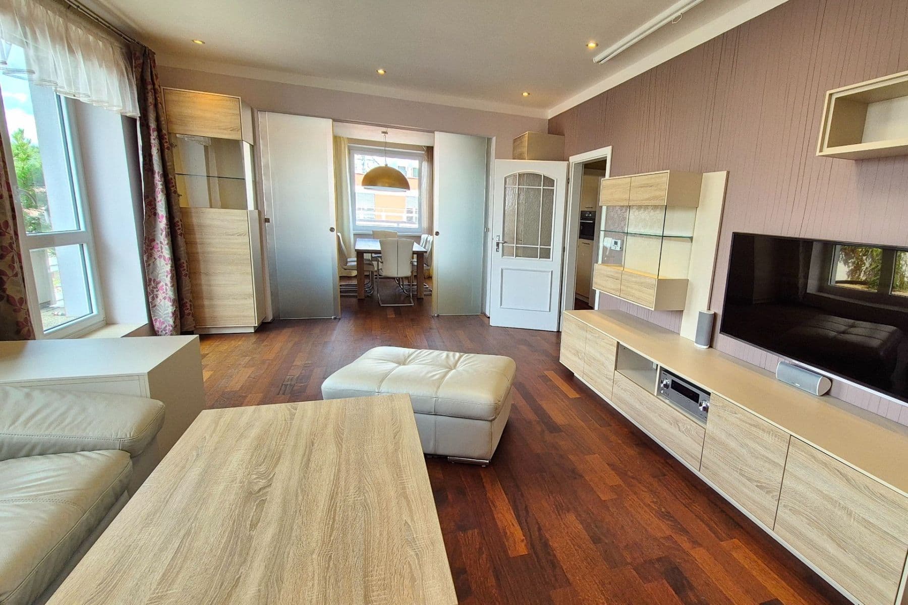 Pronájem bytu 4+1 116 m², U Kříže, Praha, Praha Pronájem bytu 4+1 116 m², U Kříže, Praha, Praha