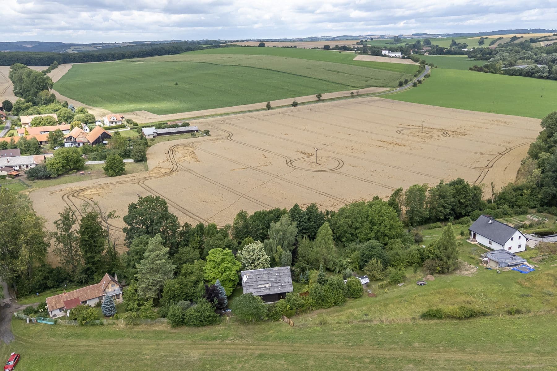 Prodej pozemku 2.621 m², Únětice, Údrnice, Královéhradecký kraj Prodej pozemku 2.621 m², Únětice, Údrnice, Královéhradecký kraj