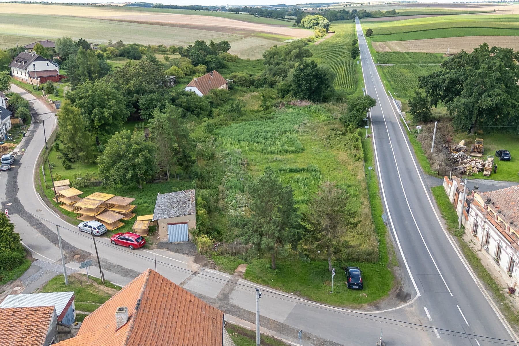 Prodej pozemku 1.161 m², Ješín, Velvary, Středočeský kraj Prodej pozemku 1.161 m², Ješín, Velvary, Středočeský kraj