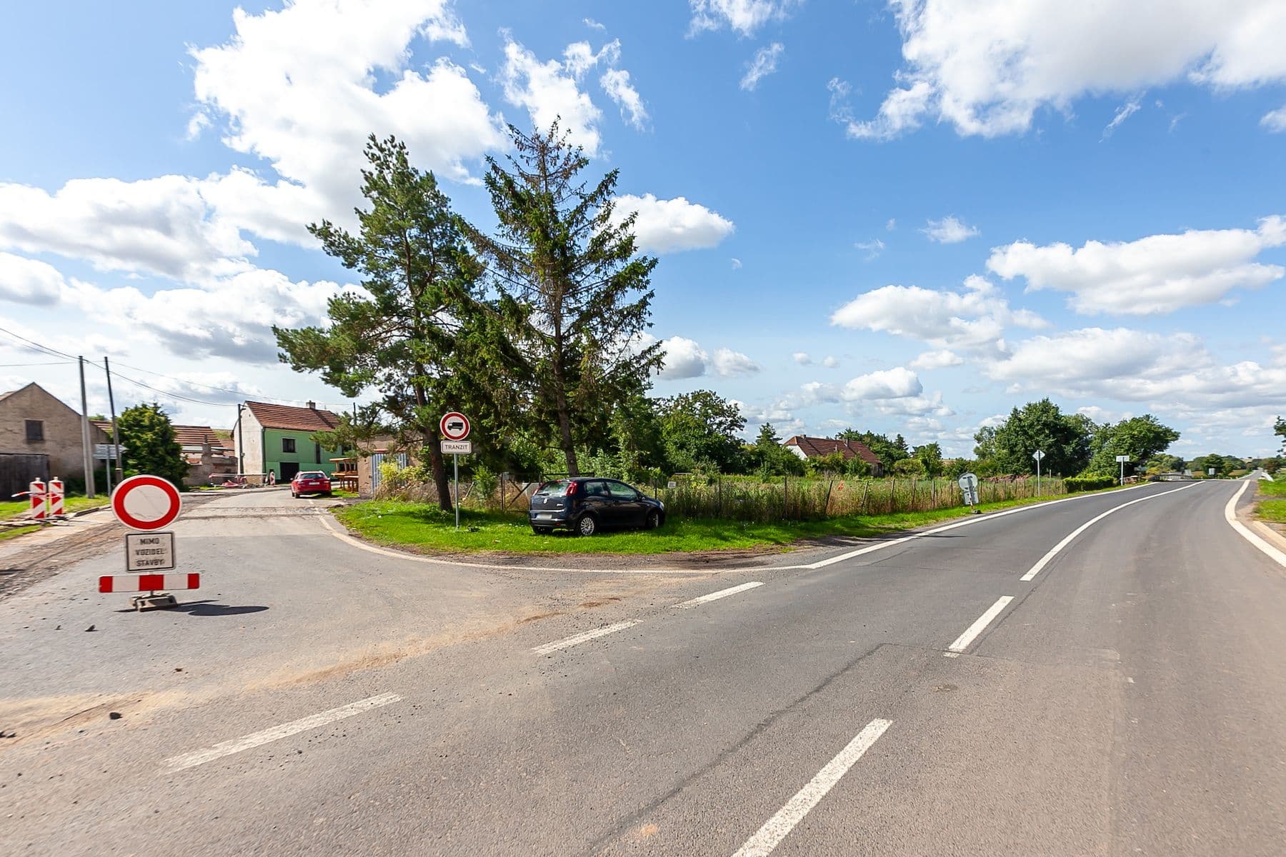 Prodej pozemku 1.161 m², Ješín, Velvary, Středočeský kraj Prodej pozemku 1.161 m², Ješín, Velvary, Středočeský kraj