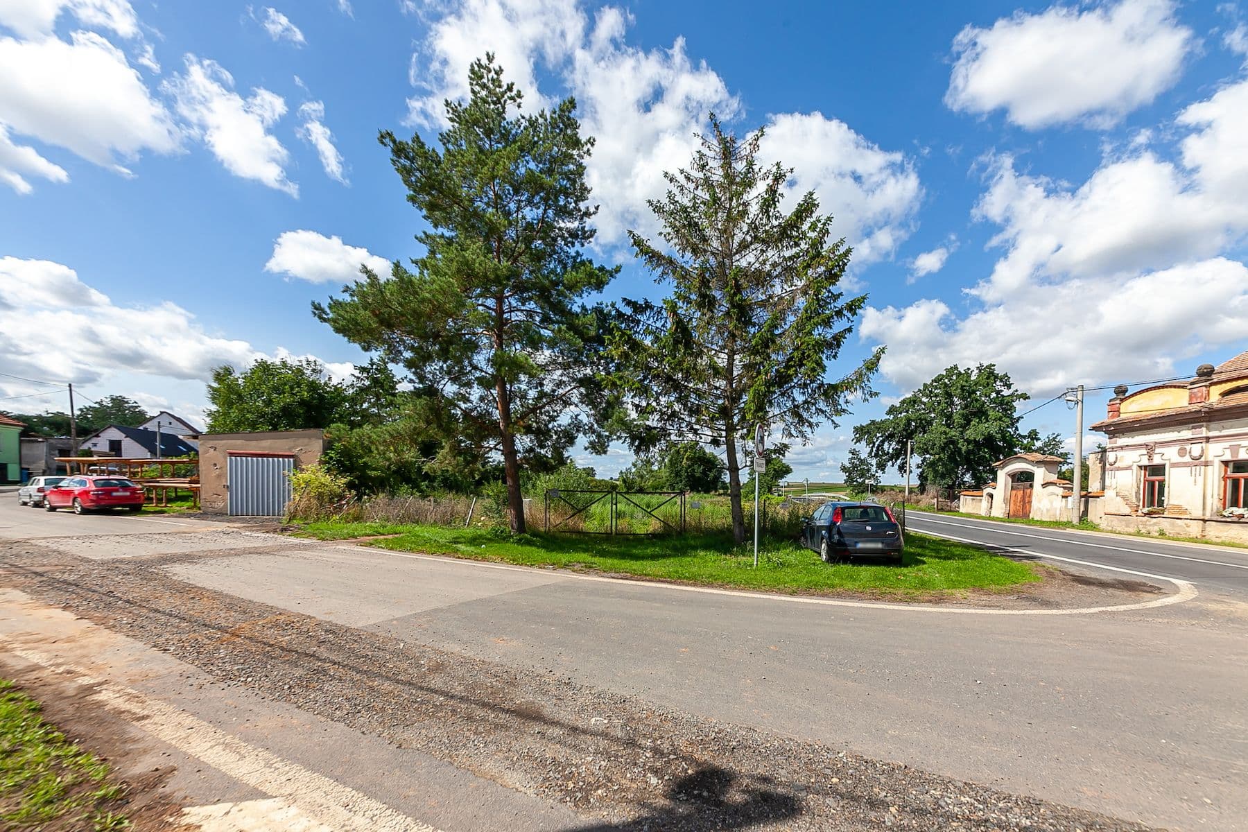 Prodej pozemku 1.161 m², Ješín, Velvary, Středočeský kraj Prodej pozemku 1.161 m², Ješín, Velvary, Středočeský kraj