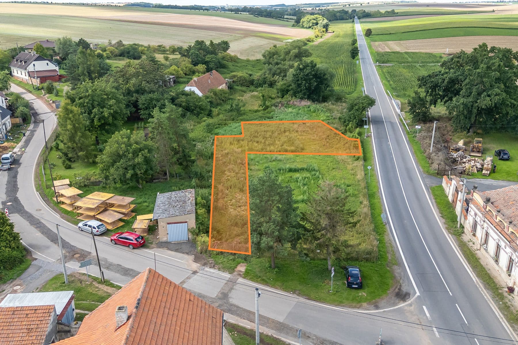 Prodej pozemku 1.161 m², Ješín, Velvary, Středočeský kraj Prodej pozemku 1.161 m², Ješín, Velvary, Středočeský kraj