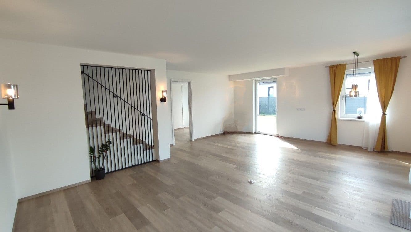 Pronájem domu 150 m², pozemek 320 m², Nad Rybníkem, Herink, Středočeský kraj Pronájem domu 150 m², pozemek 320 m², Nad Rybníkem, Herink, Středočeský kraj