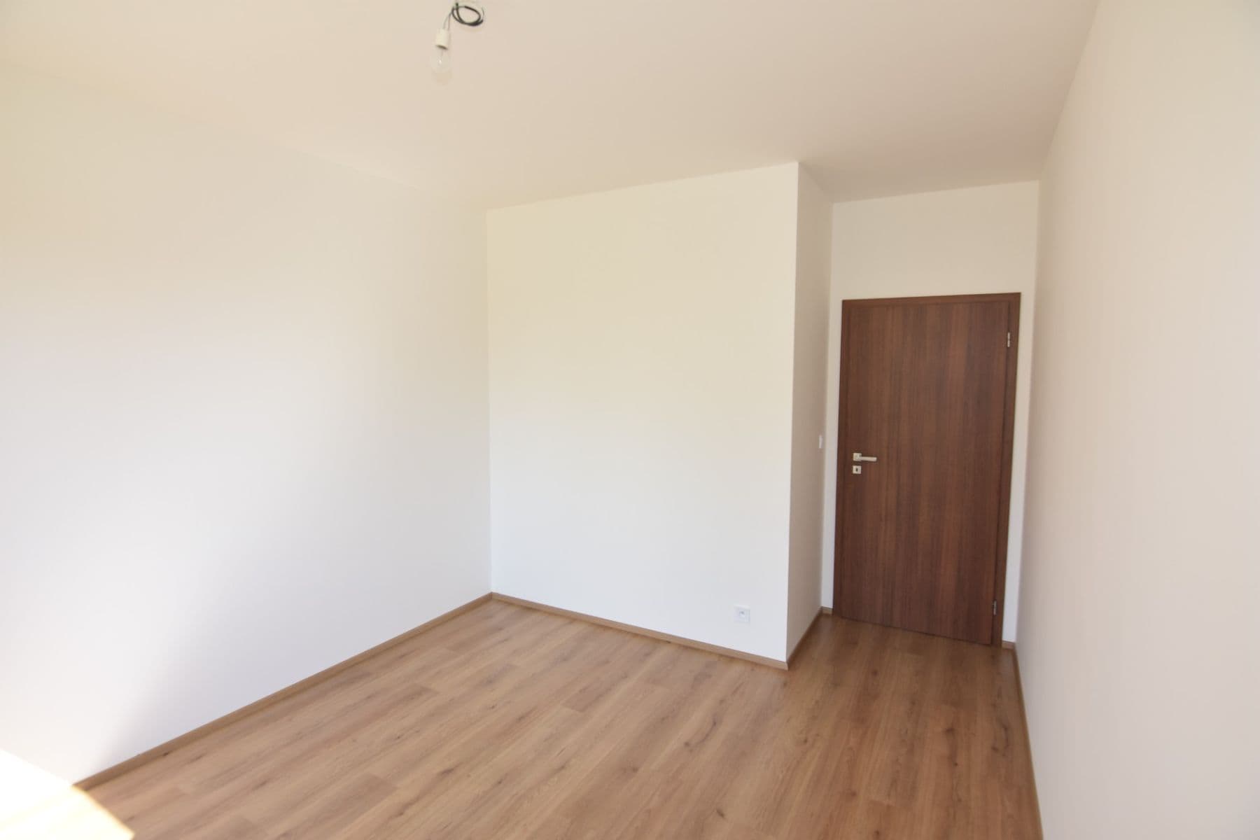 Pronájem bytu 3+kk 75 m², Armádní, Milovice, Středočeský kraj Pronájem bytu 3+kk 75 m², Armádní, Milovice, Středočeský kraj