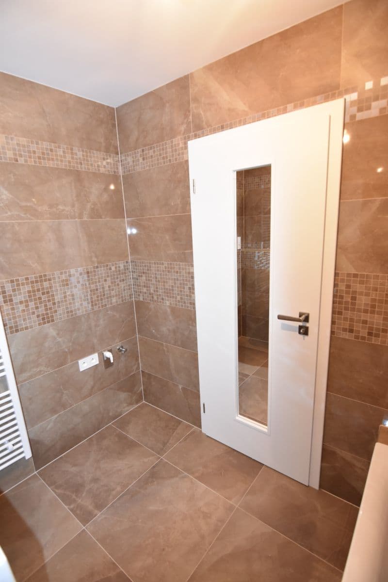 Pronájem bytu 3+kk 75 m², Armádní, Milovice, Středočeský kraj Pronájem bytu 3+kk 75 m², Armádní, Milovice, Středočeský kraj